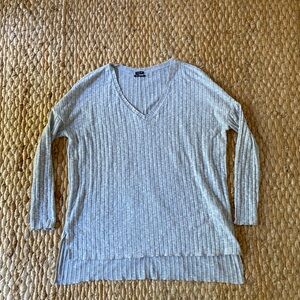 Urban Outfitters Light Gray V-Neck Ribbed Long Sleeve
